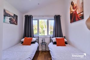 Photo 7- click for photo gallery